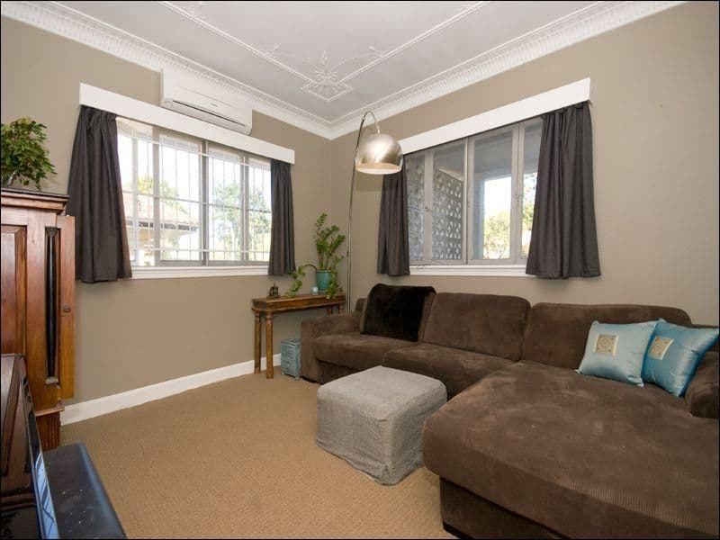 WAVELL HEIGHTS QLD 4012, Wavell Heights - Thumbnail 6