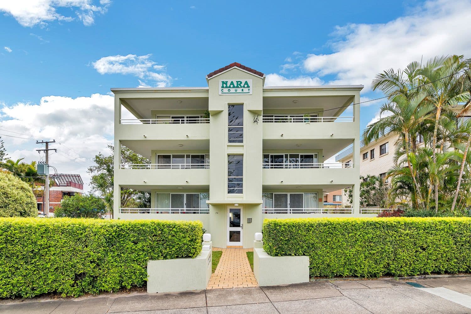 194 Marine Parade, LABRADOR QLD 4215, Labrador - Image 1