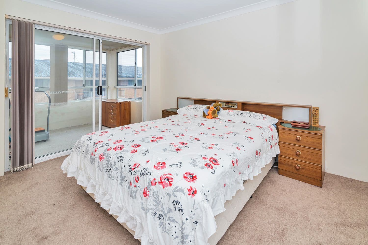 194 Marine Parade, LABRADOR QLD 4215, Labrador - Thumbnail 6