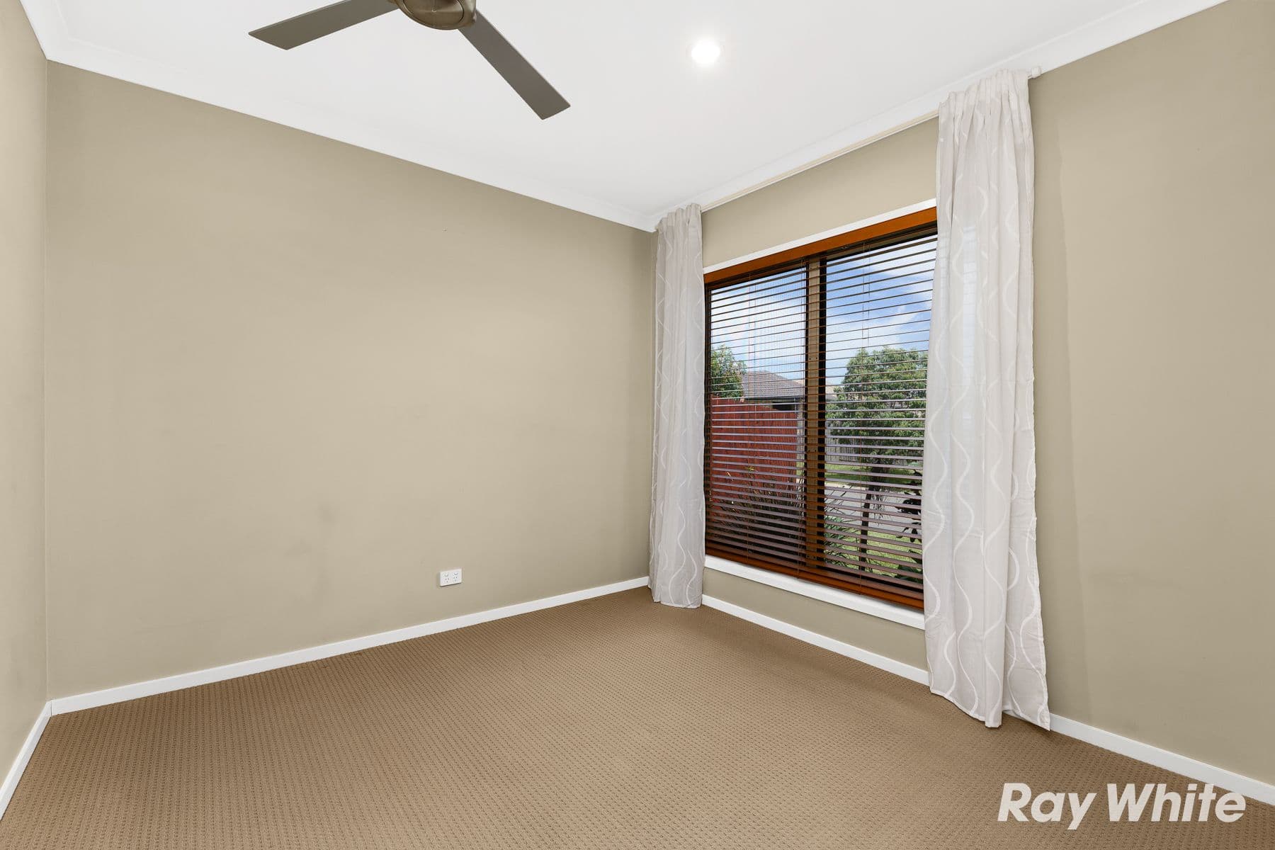 32 Bellenden Street, North Lakes QLD 4509, North Lakes - Thumbnail 8