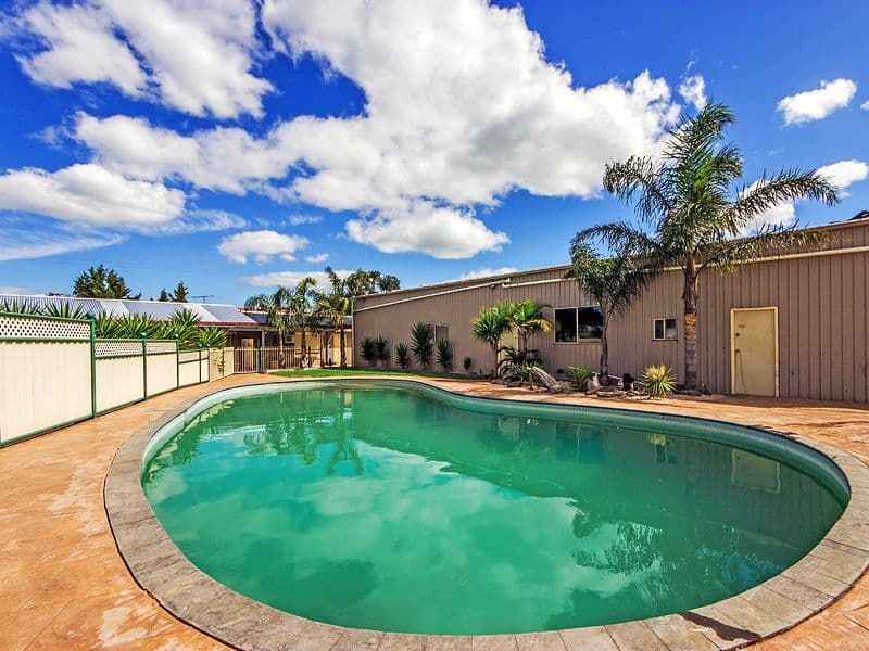 95 Bates Road, LITTLE RIVER VIC 3211, Little River - Thumbnail 2