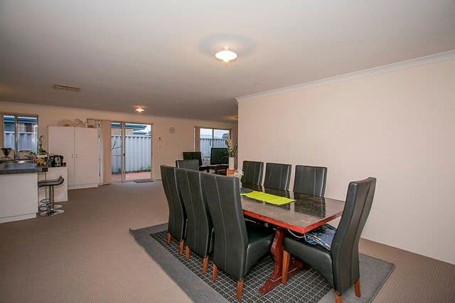 35 Alsace Avenue, CAVERSHAM WA 6055, Caversham - Thumbnail 8