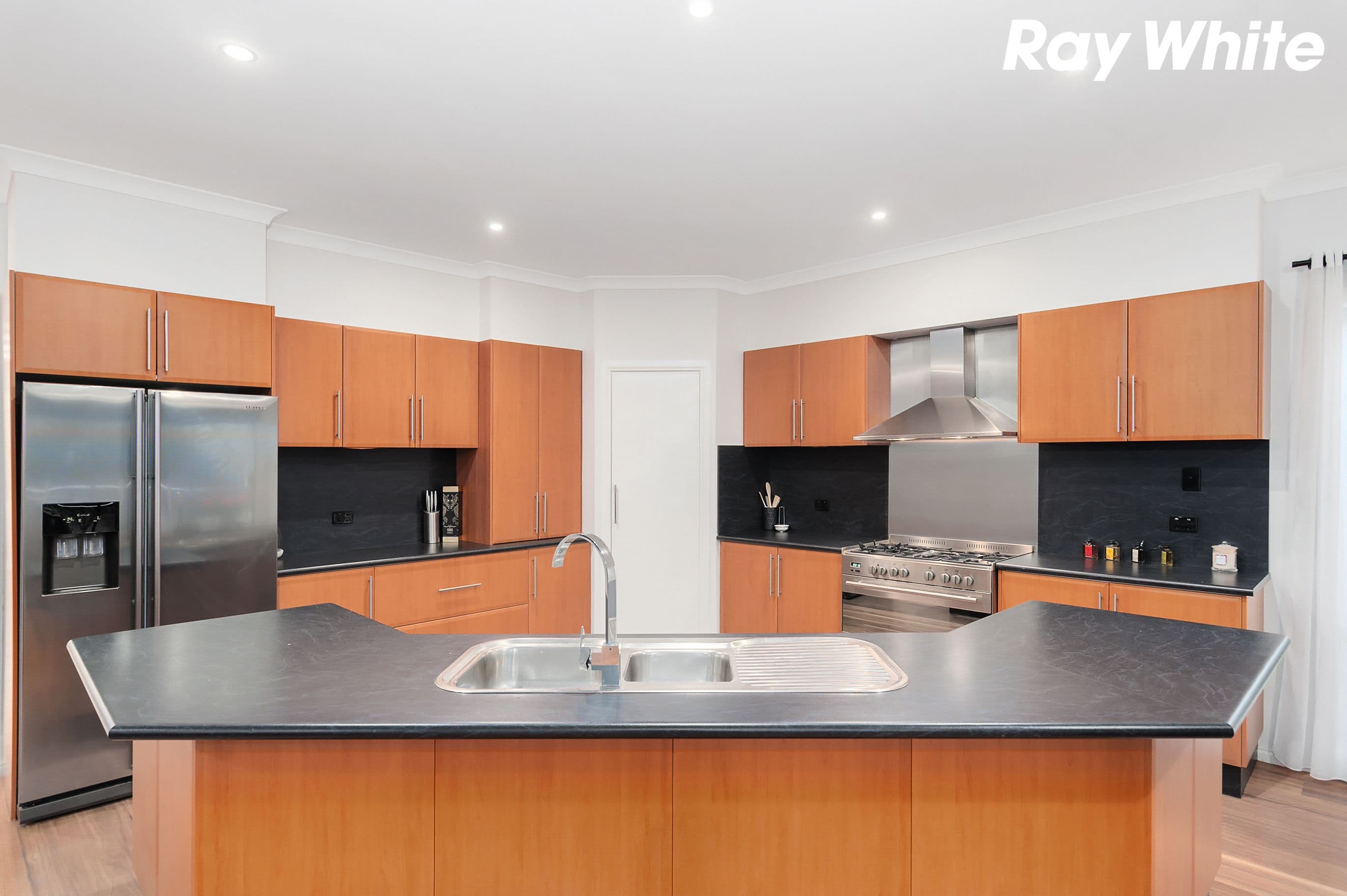 32 Waterford Rise, Pakenham VIC 3810, Pakenham - Thumbnail 7
