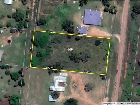 205 Weir Road, Toll QLD 4820, Toll - Thumbnail 2