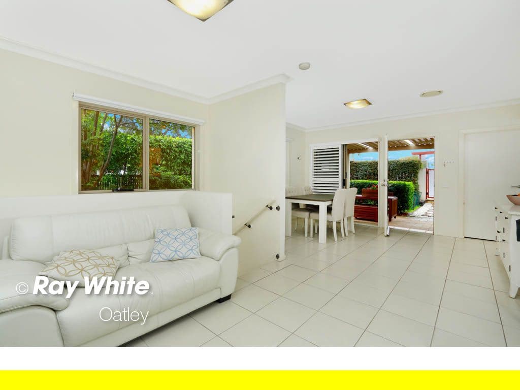 21 Wonoona Parade East, OATLEY NSW 2223, Oatley - Thumbnail 3