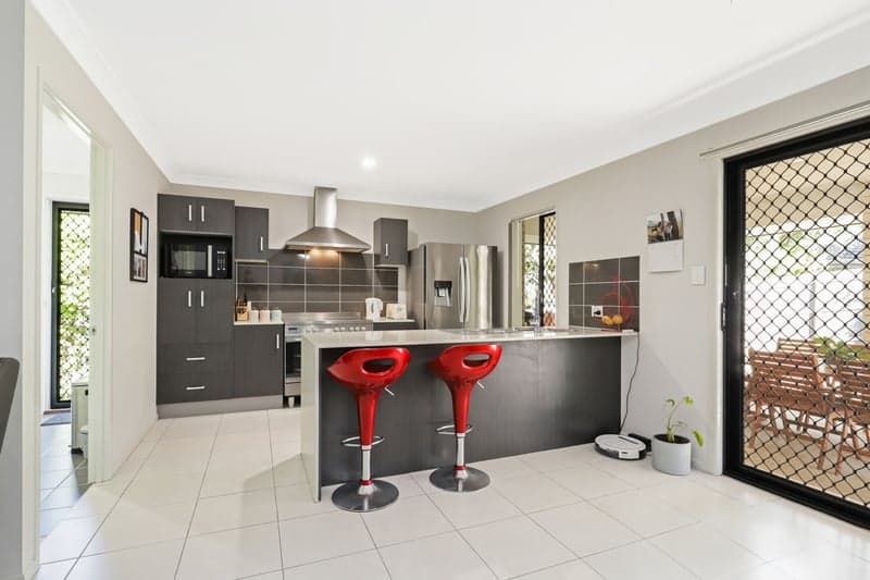 126 Alexandra Street, Kawana QLD, Kawana - Thumbnail 3