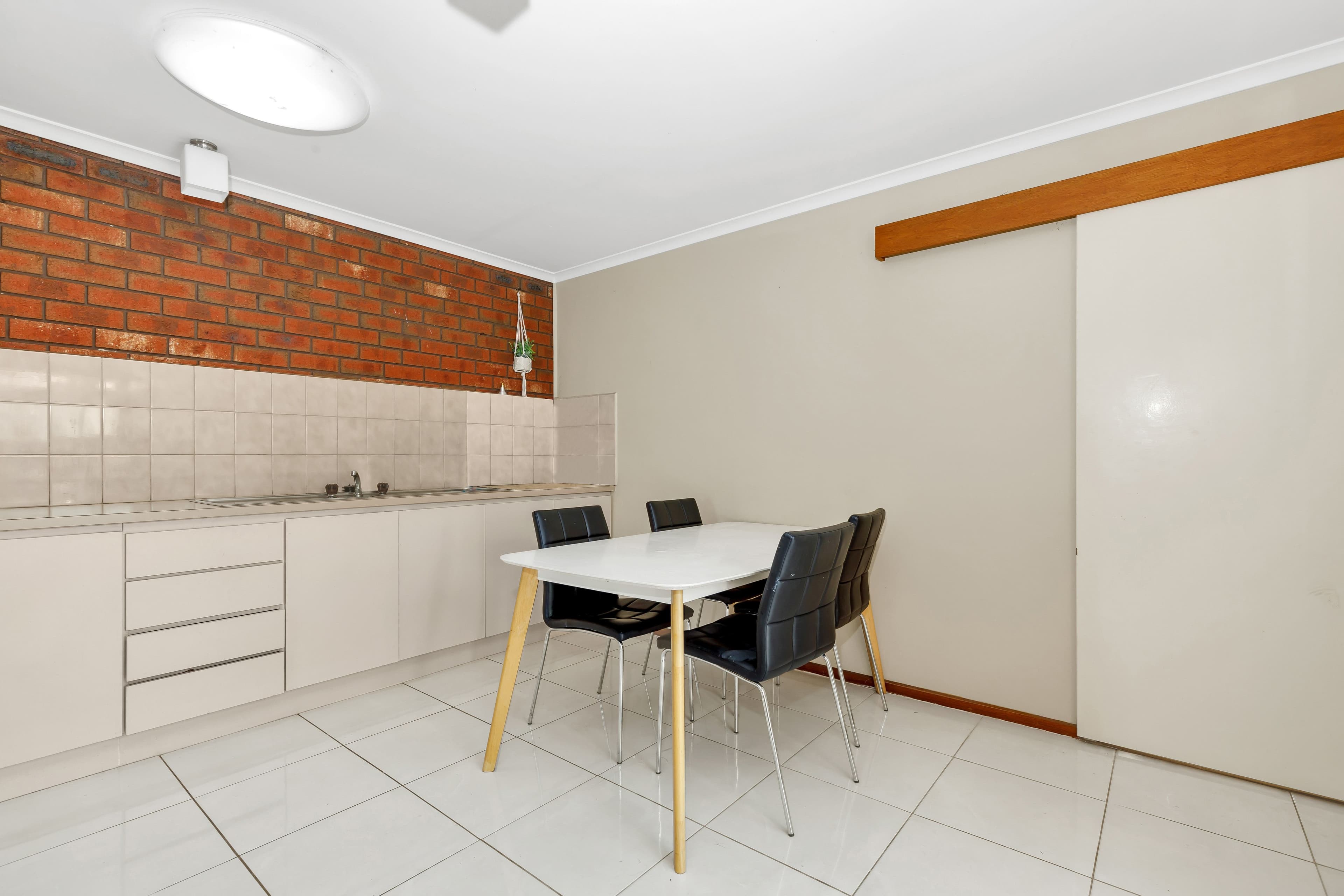 27 Bartlett Crescent, Hoppers Crossing VIC 3029, Hoppers Crossing - Thumbnail 3