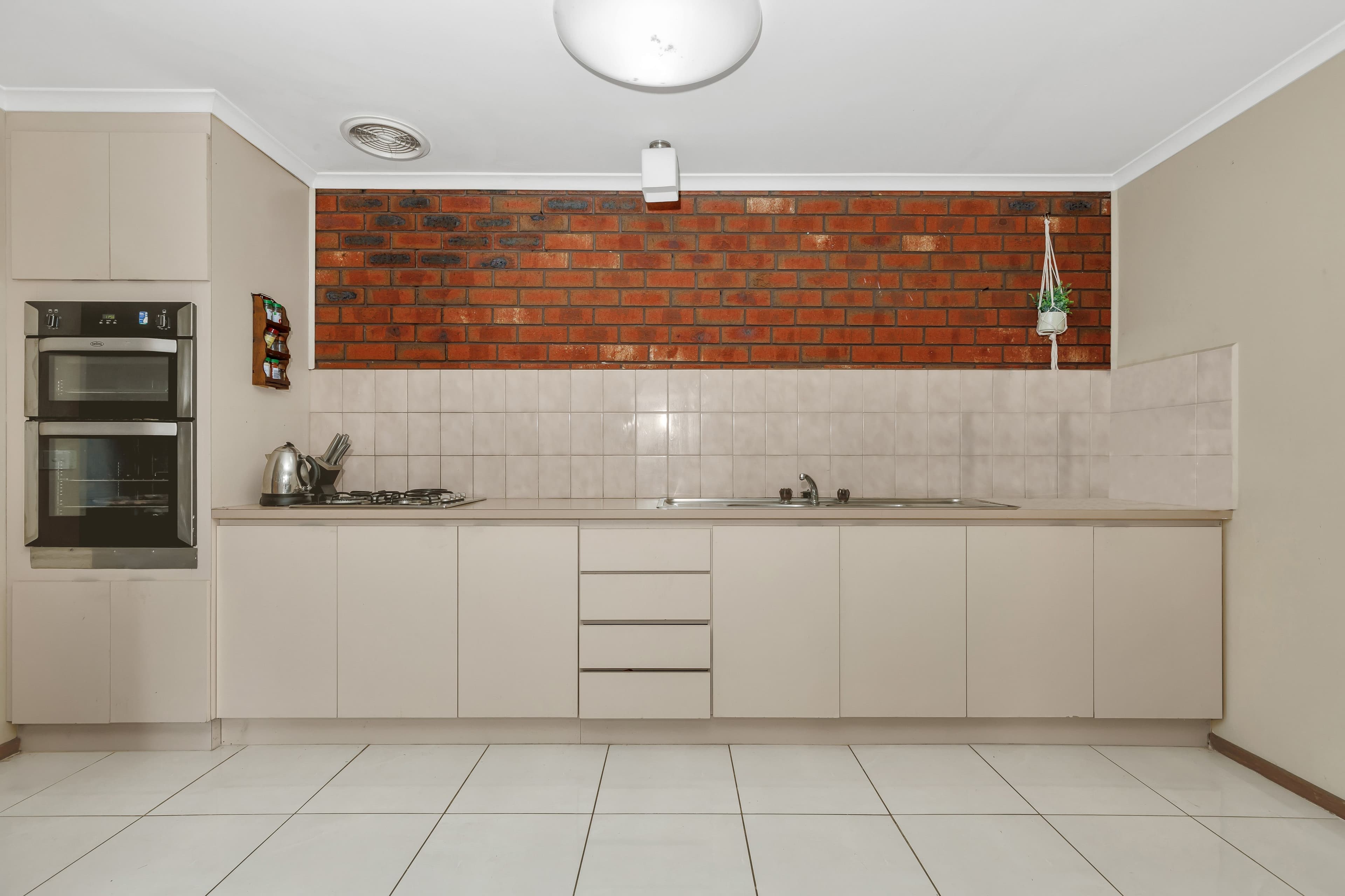 27 Bartlett Crescent, Hoppers Crossing VIC 3029, Hoppers Crossing - Thumbnail 4