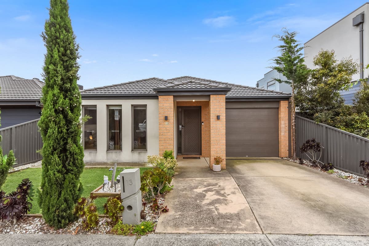 17 Jagger Circuit, Cranbourne East VIC 3977, Cranbourne East - Thumbnail 2