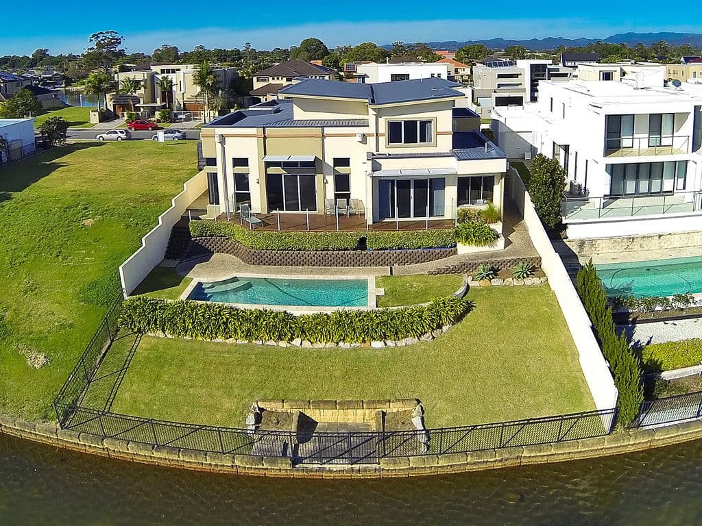 136 Sir Bruce Small Boulevard, Benowa Waters QLD 4217, Benowa - Thumbnail 6