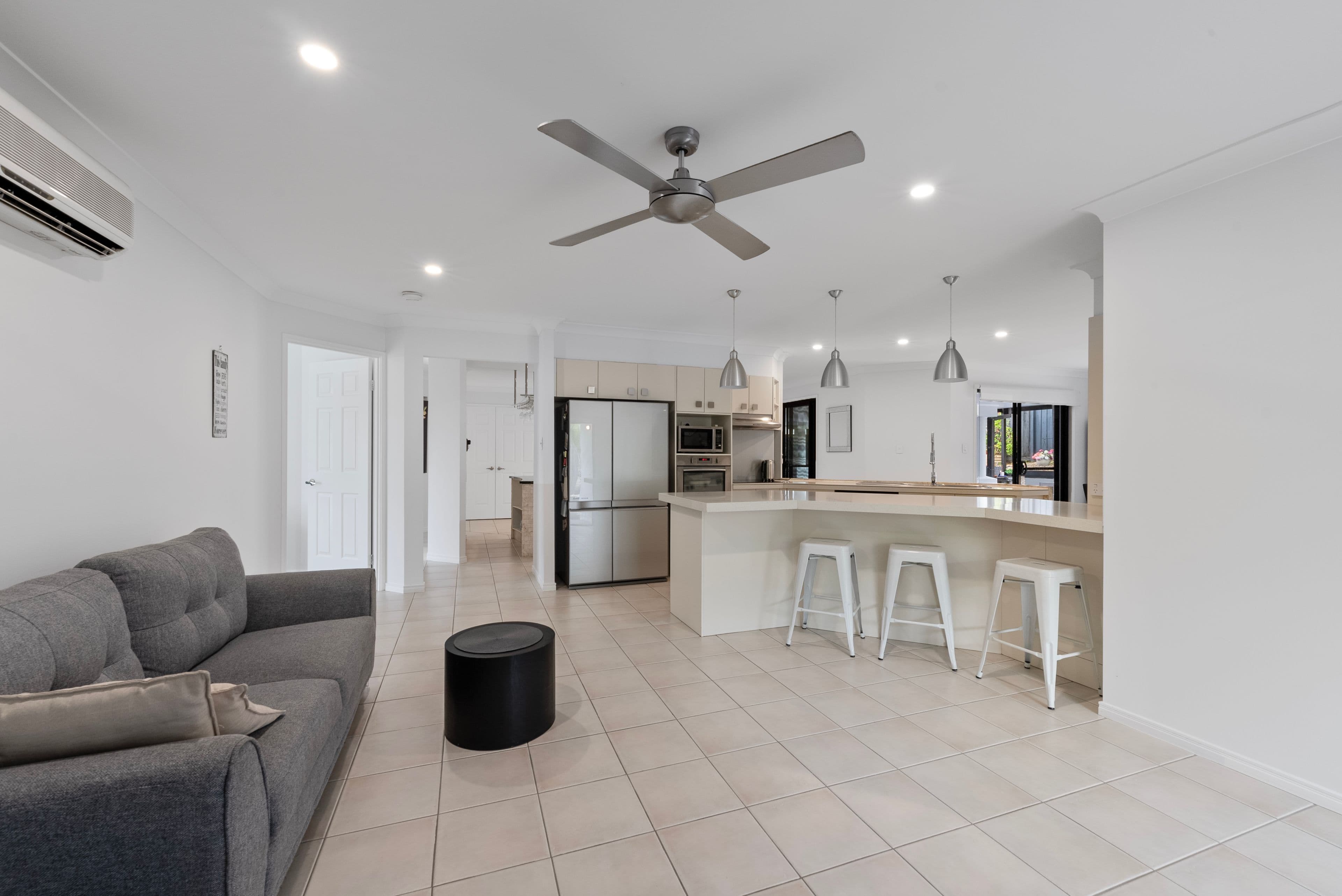 2 Amanu Crescent, Pacific Pines QLD 4211, Pacific Pines - Thumbnail 5