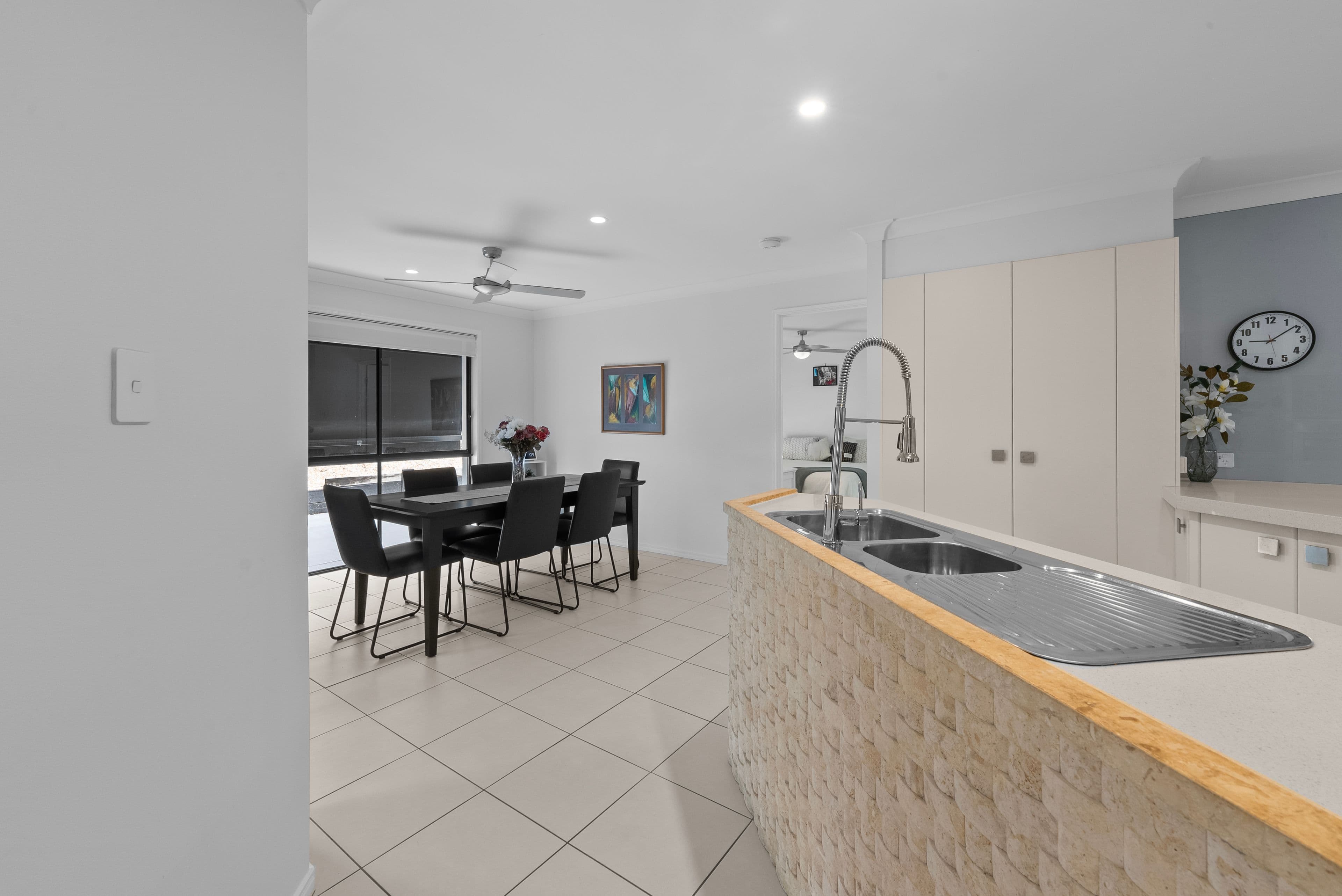 2 Amanu Crescent, Pacific Pines QLD 4211, Pacific Pines - Thumbnail 6