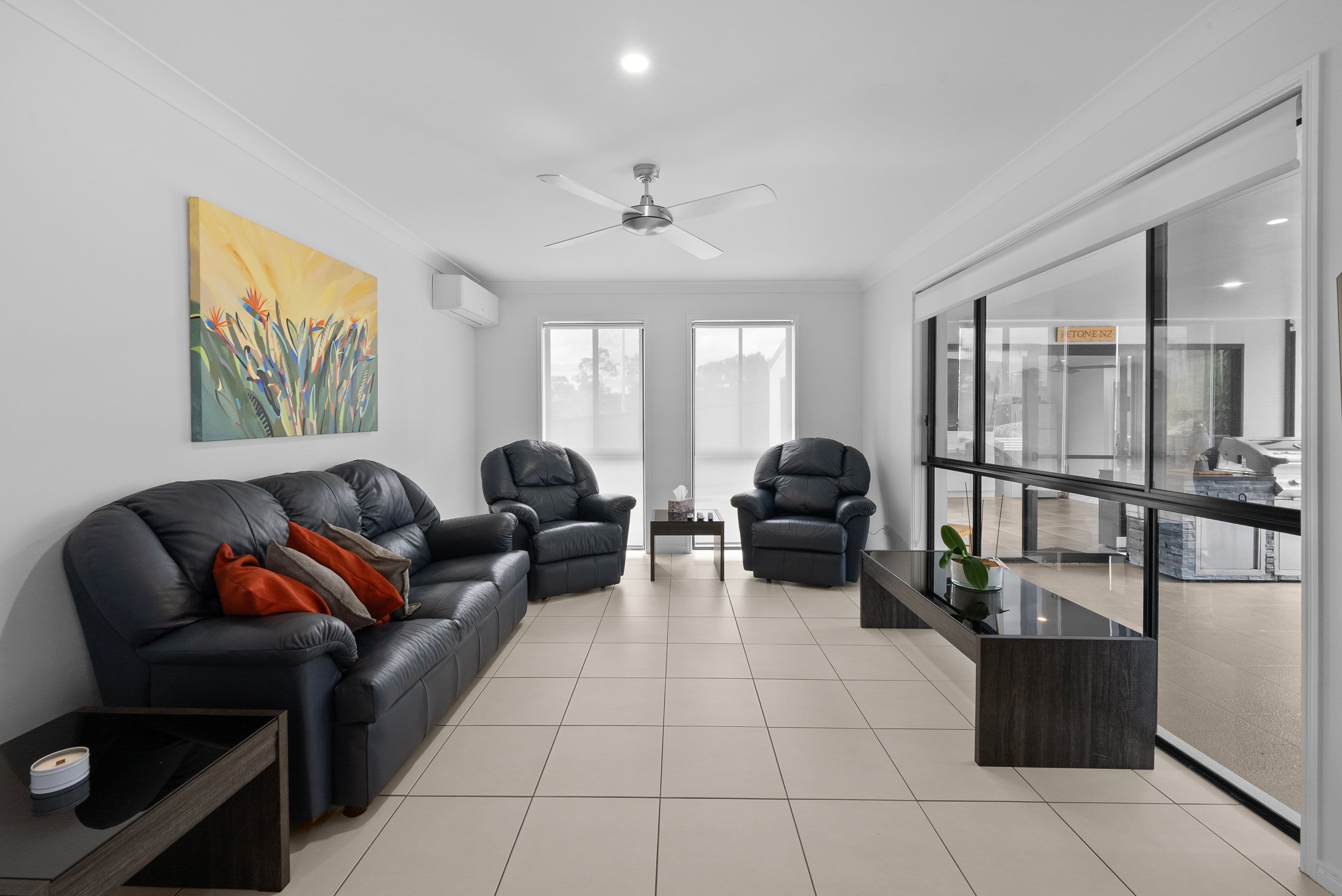 2 Amanu Crescent, Pacific Pines QLD 4211, Pacific Pines - Thumbnail 7