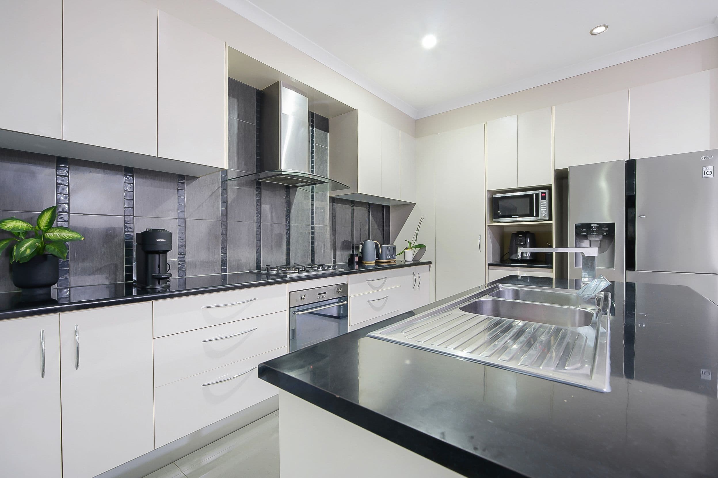 57 Cavella Drive, Glen Eden QLD 4680, Glen Eden - Thumbnail 2