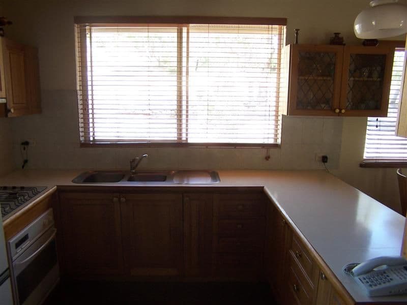 27 Watsonia Road, GOOSEBERRY HILL WA 6076, Gooseberry Hill - Thumbnail 4