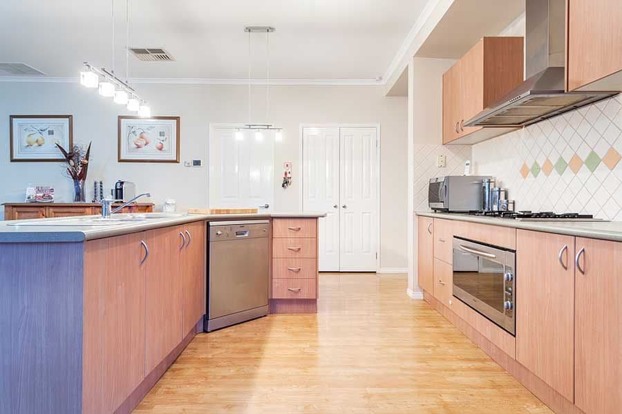 22 Tusmore Rise, Craigieburn VIC 3064, Craigieburn - Thumbnail 2