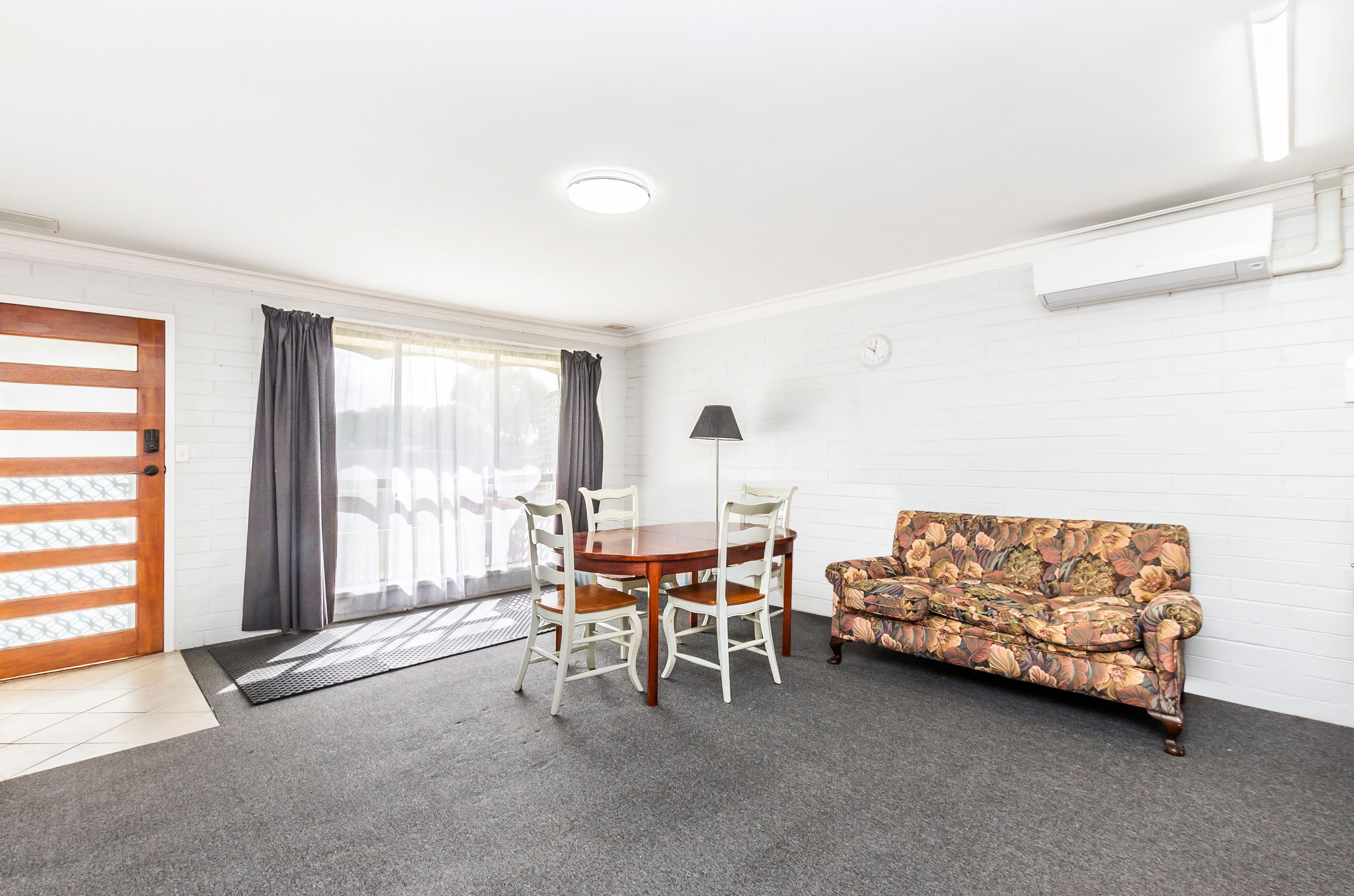 30 Hopetoun Road, Warrnambool VIC 3280, Warrnambool - Thumbnail 3