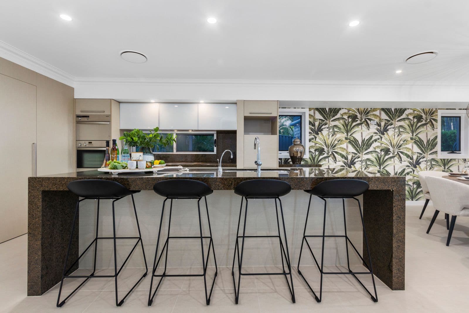 4 Girua Avenue, Runaway Bay QLD 4216, Runaway Bay - Thumbnail 8