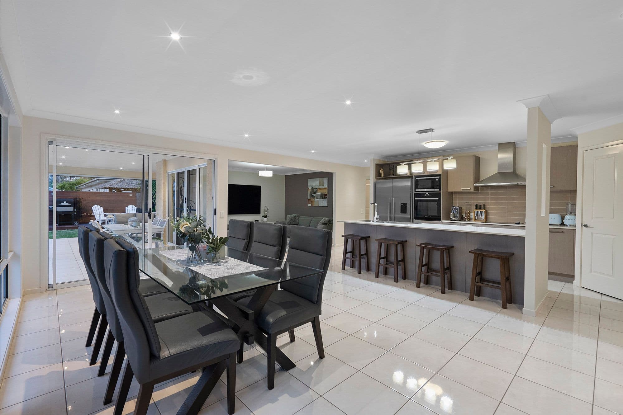 2 Eduard Place, Calamvale QLD 4116, Calamvale - Thumbnail 4