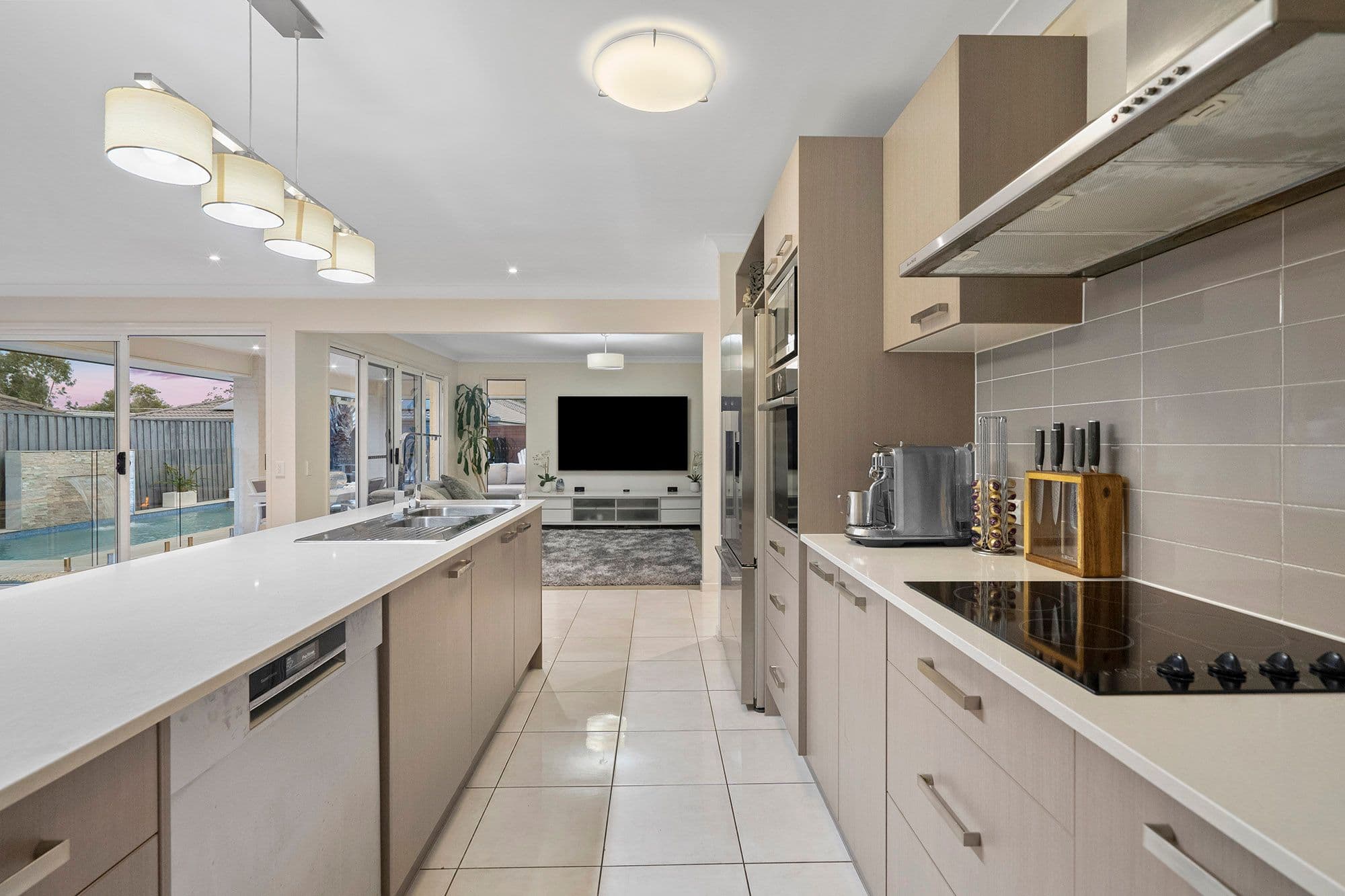 2 Eduard Place, Calamvale QLD 4116, Calamvale - Thumbnail 5