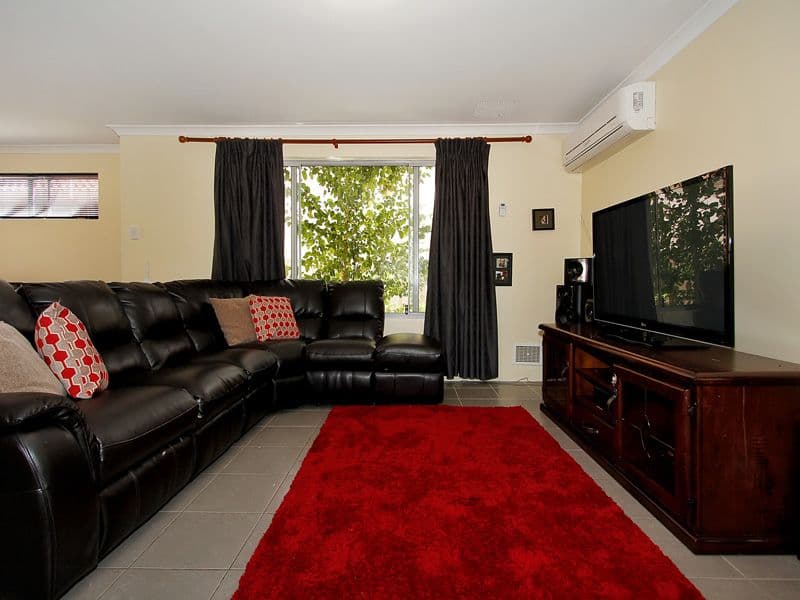 59 Warrilow Loop, CANNING VALE WA 6155, Canning Vale - Thumbnail 2