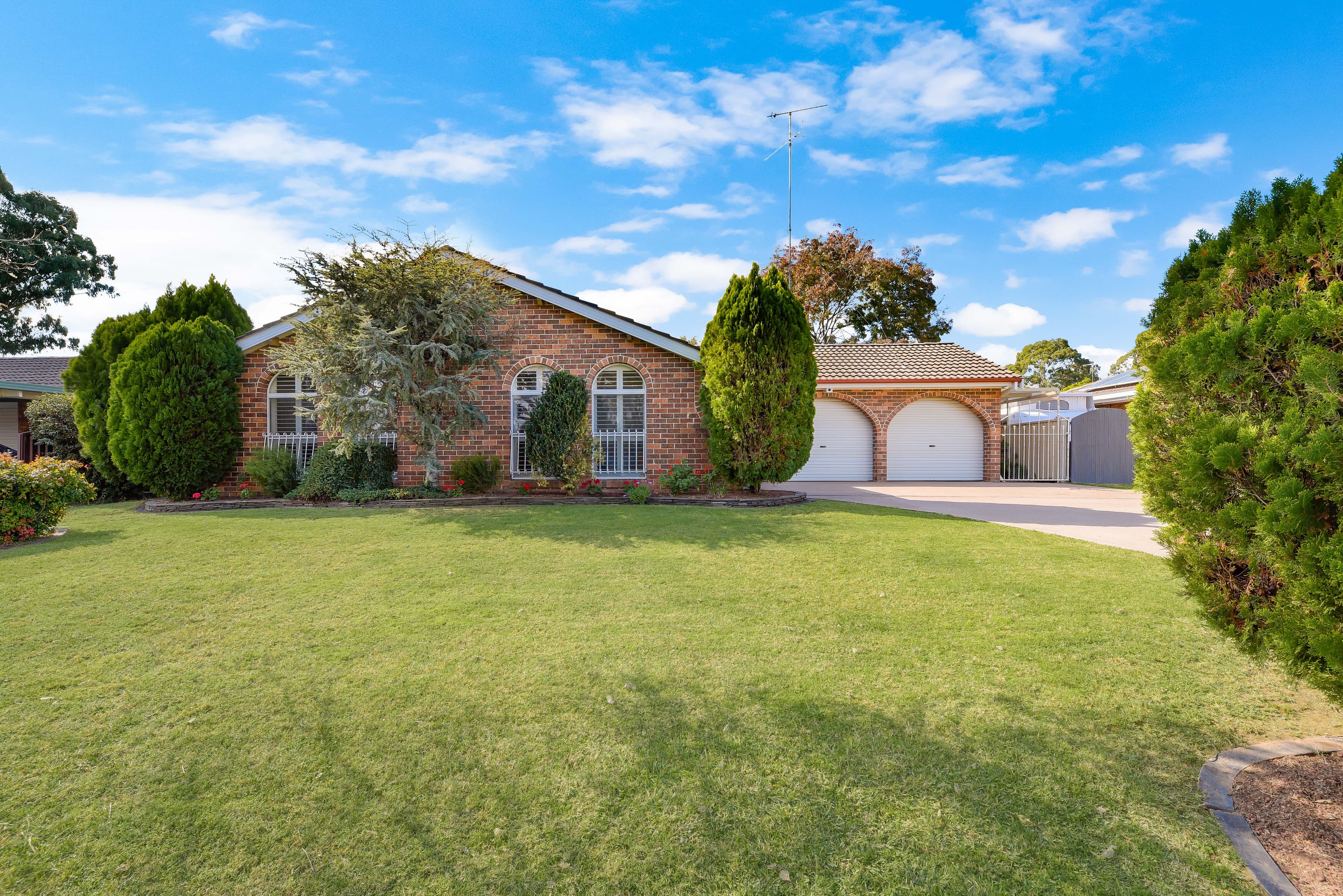 25 Crookston Drive, Camden South - Image 1