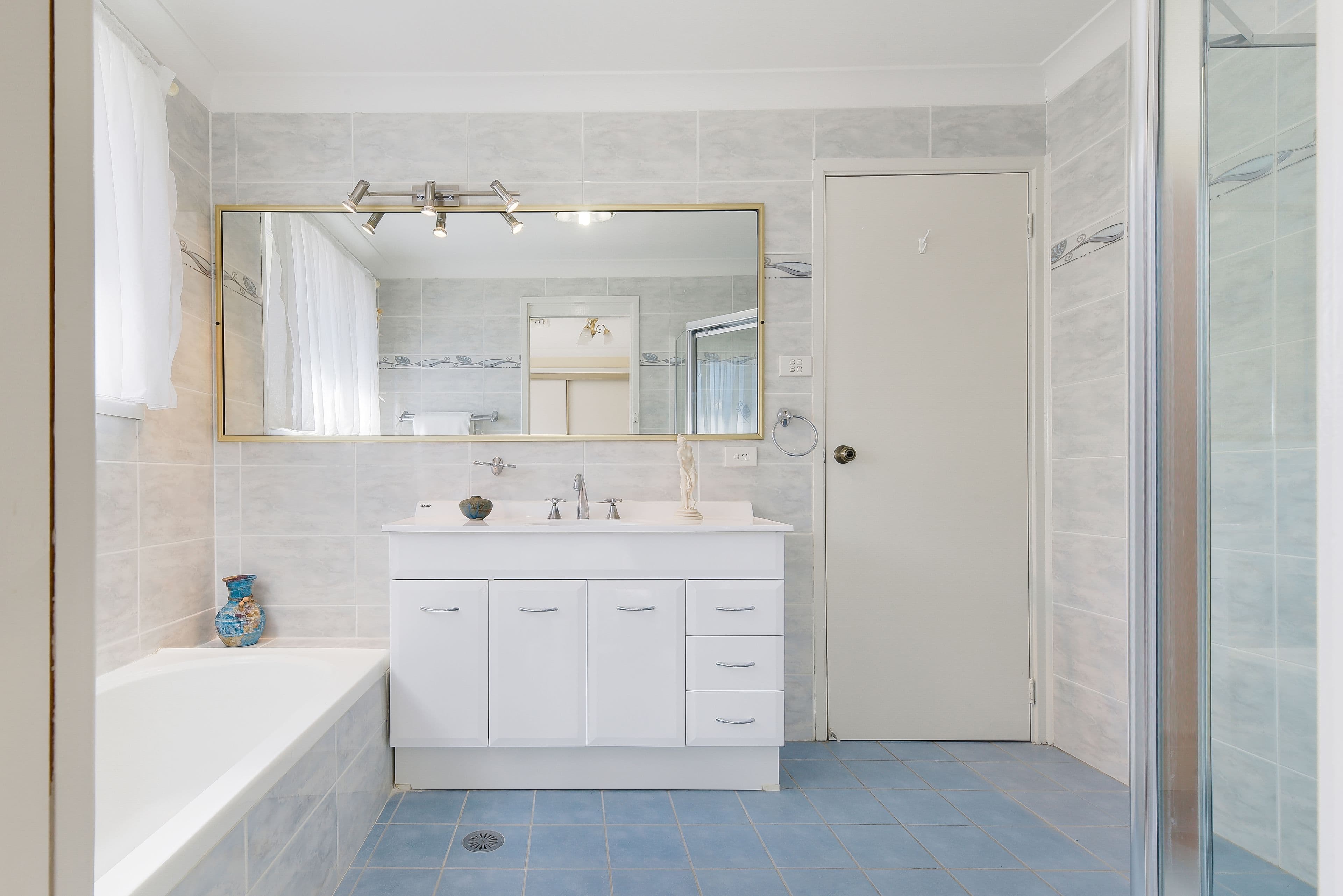 25 Crookston Drive, Camden South - Thumbnail 8
