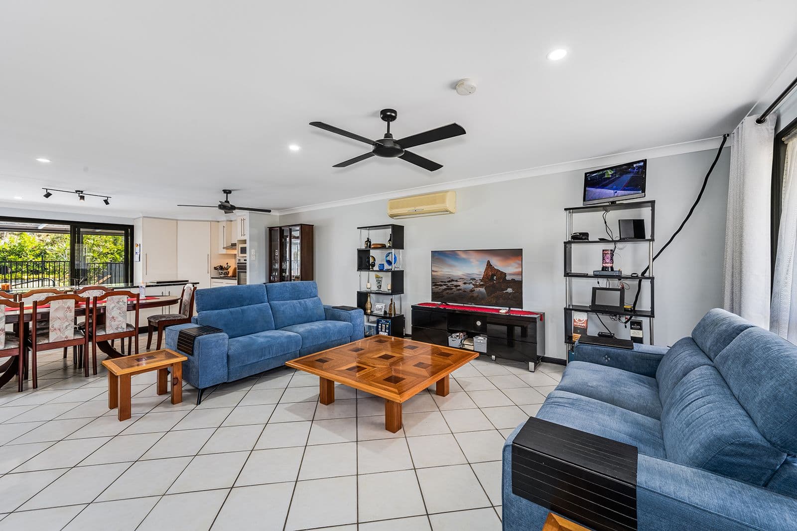 89 Leonie Street, Deception Bay QLD 4508, Deception Bay - Thumbnail 3