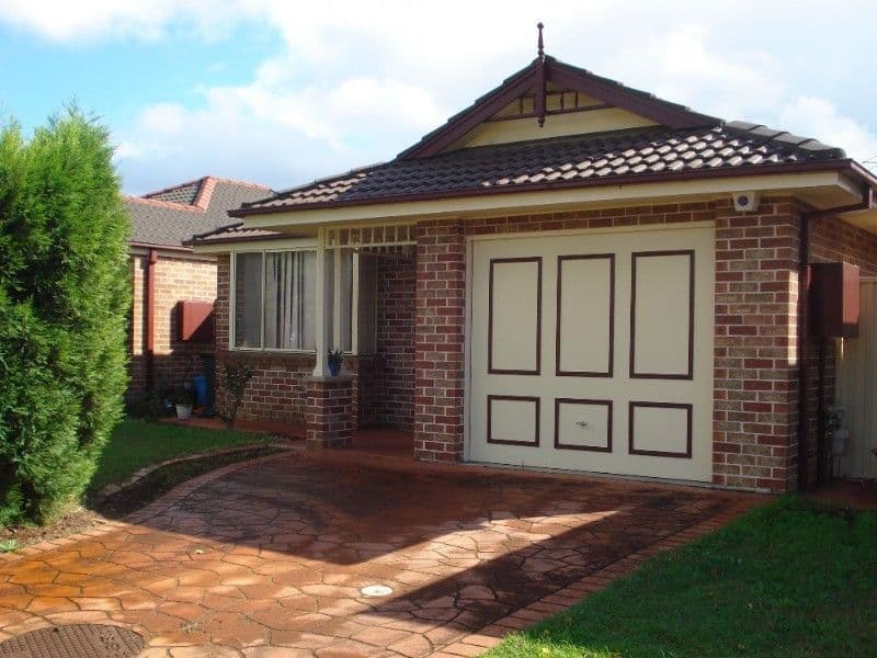 20 Kinchega Court, WATTLE GROVE NSW 2173, Wattle Grove - Image 1