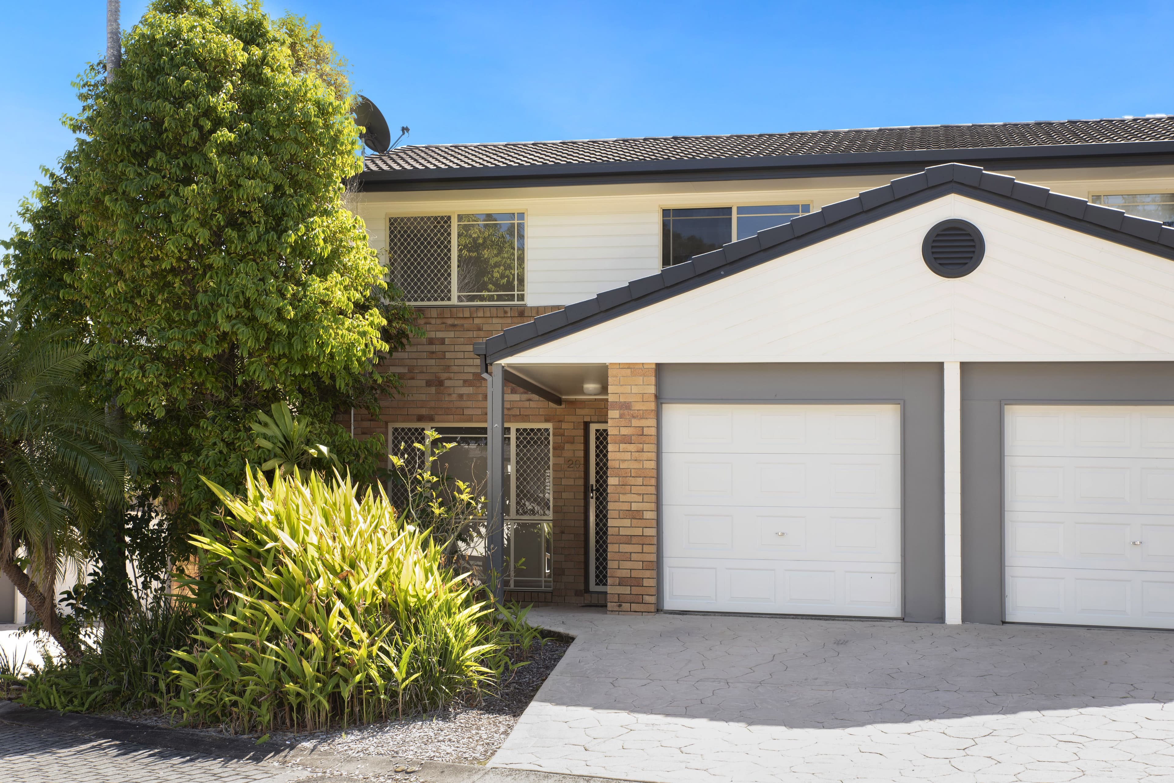 8 Lyon Street, Dicky Beach QLD 4551, Dicky Beach - Thumbnail 2