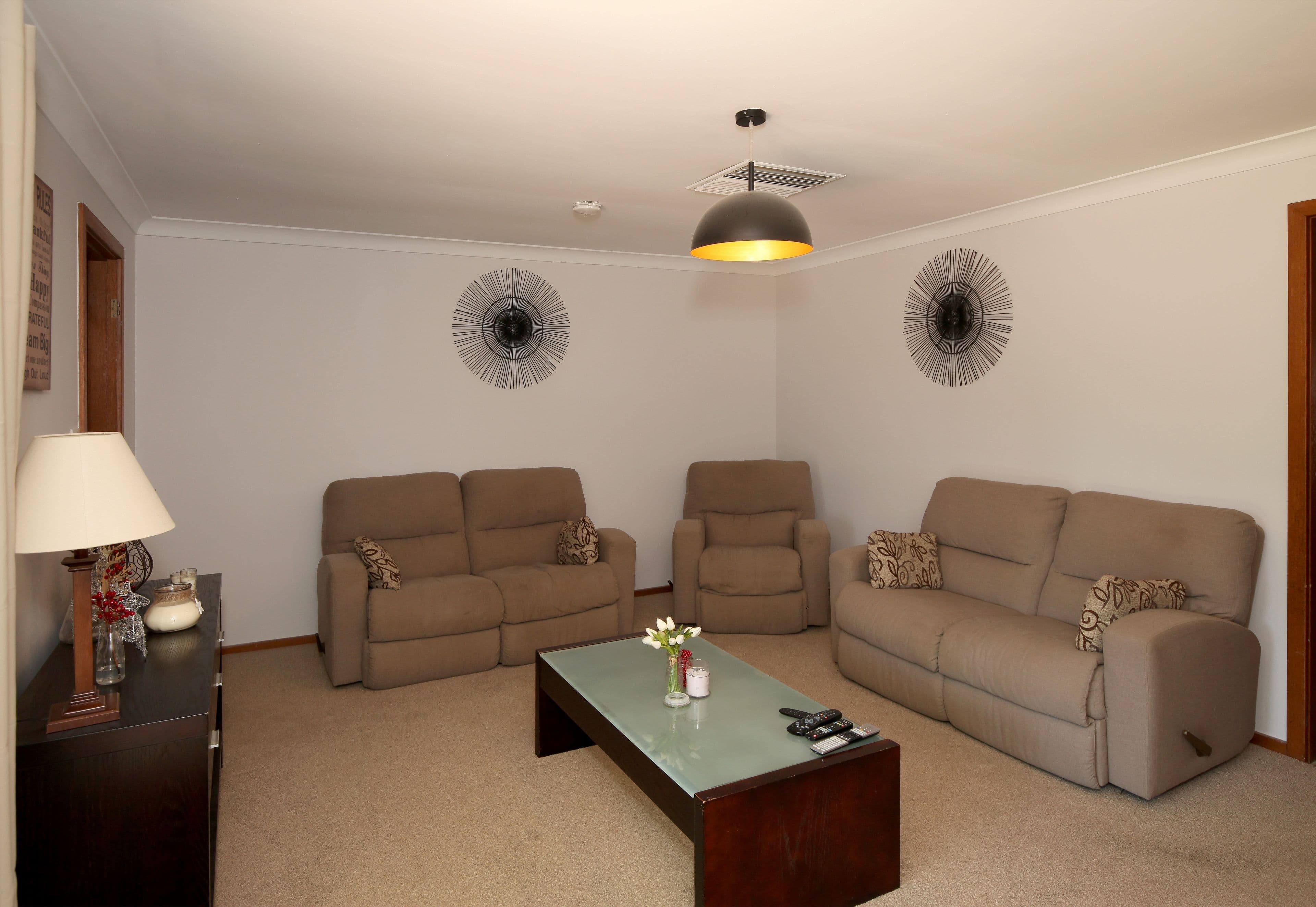 6 Bandera Avenue, Glenfield Park - Thumbnail 2
