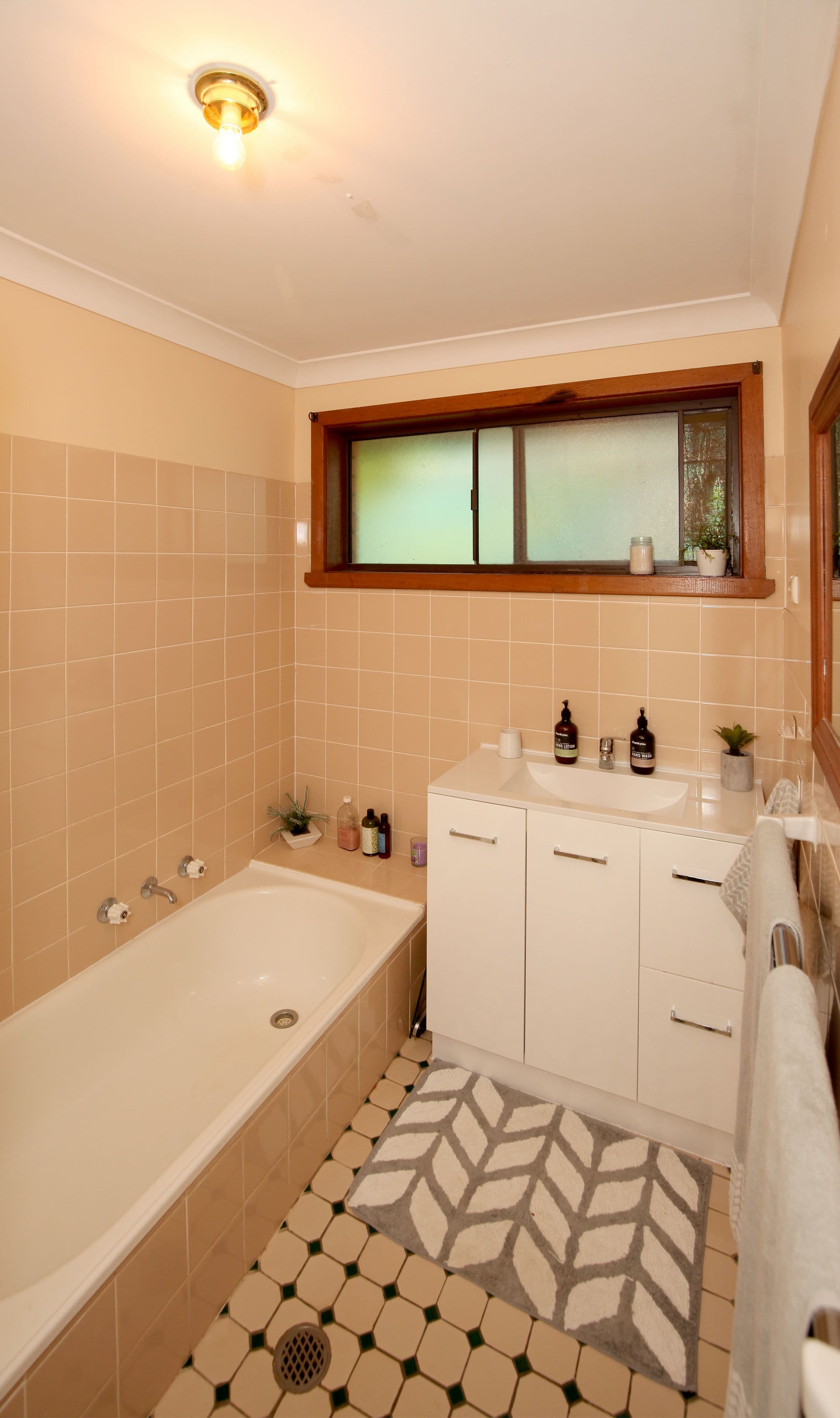 6 Bandera Avenue, Glenfield Park - Thumbnail 4