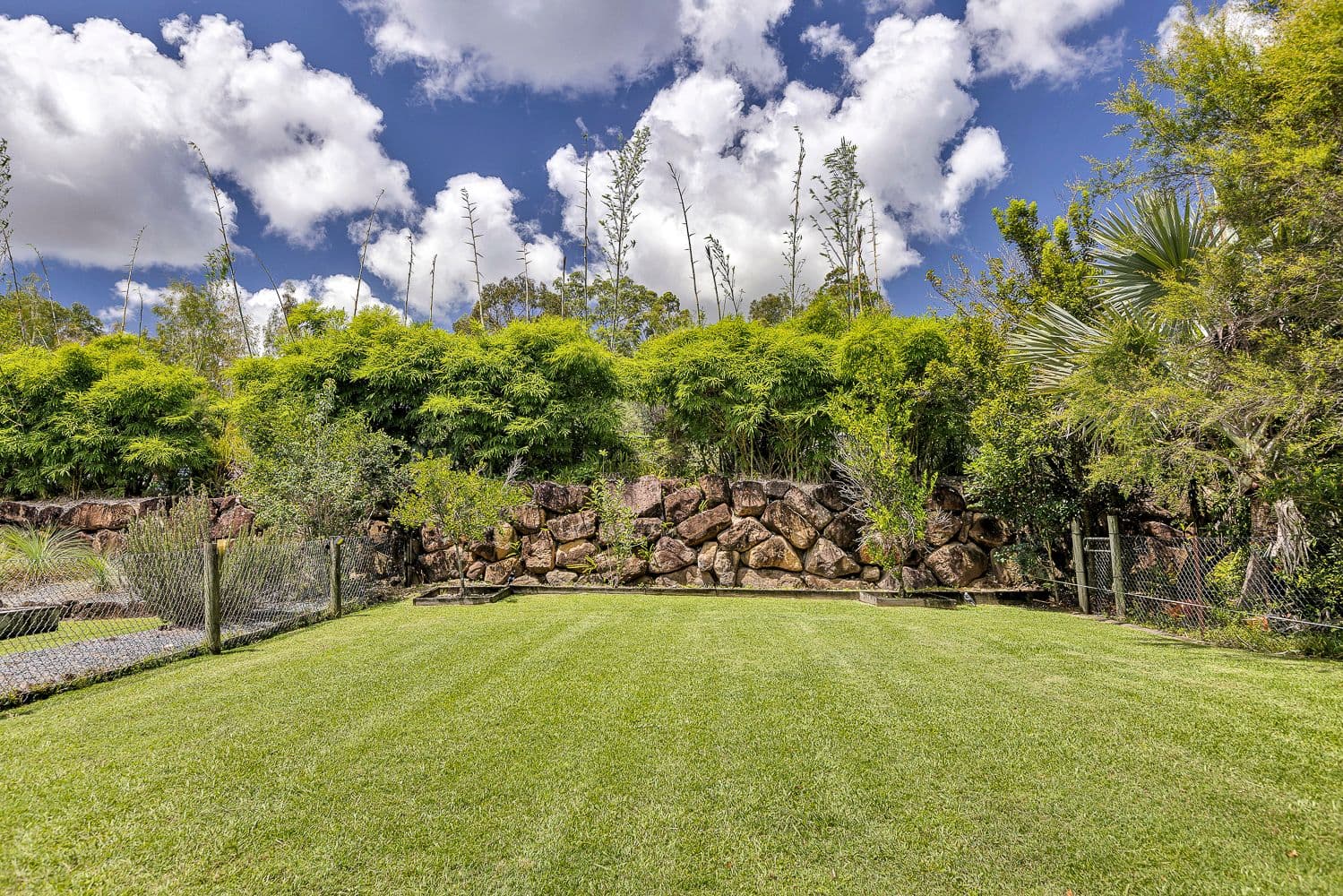 14 Burley Griffin Drive, Maudsland QLD 4210, Maudsland - Thumbnail 2