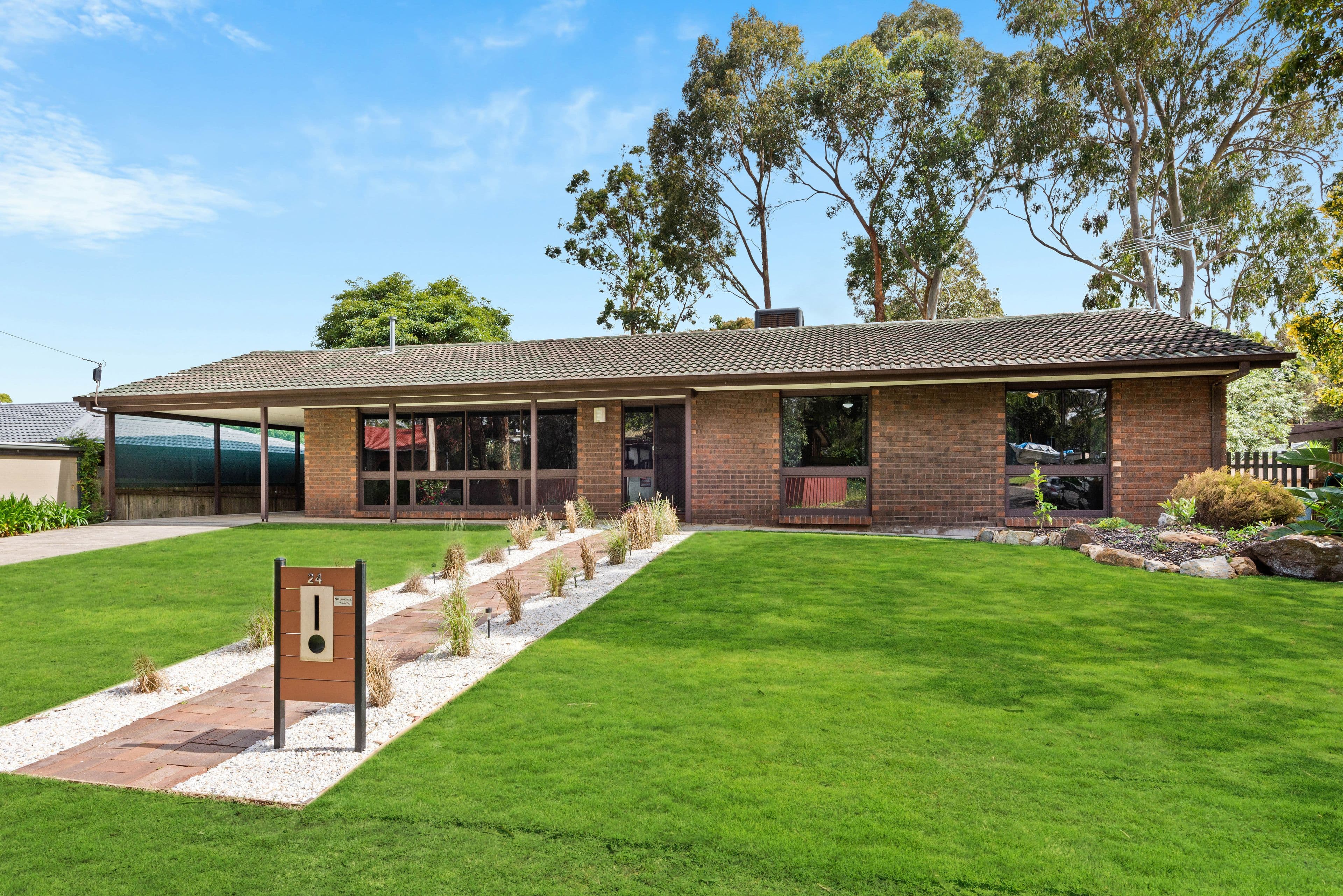 24 Iona Road, Aberfoyle Park SA 5159, Aberfoyle Park - Image 1