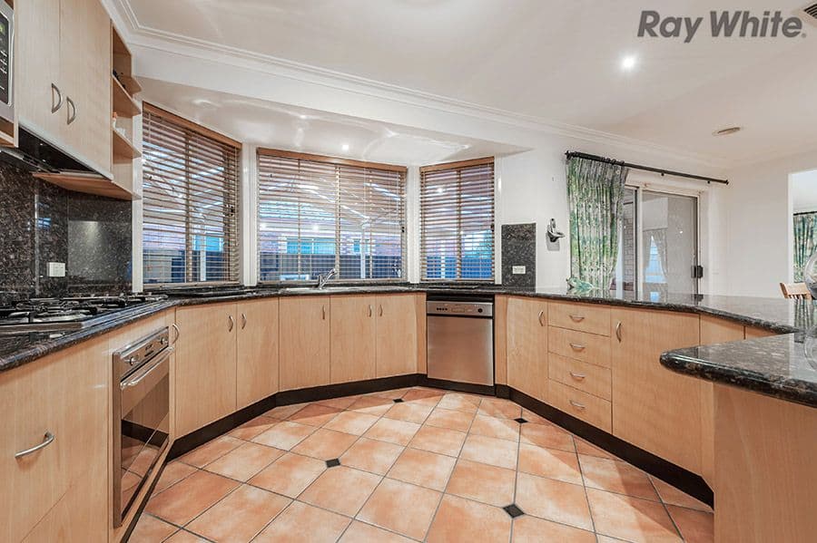22 Farmhouse Court, Sydenham VIC 3037, Sydenham - Thumbnail 4