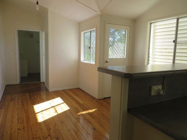 39 Chrystal Street, Roma QLD 4455, Roma - Thumbnail 3