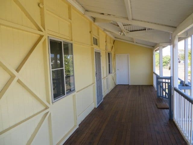 39 Chrystal Street, Roma QLD 4455, Roma - Thumbnail 6