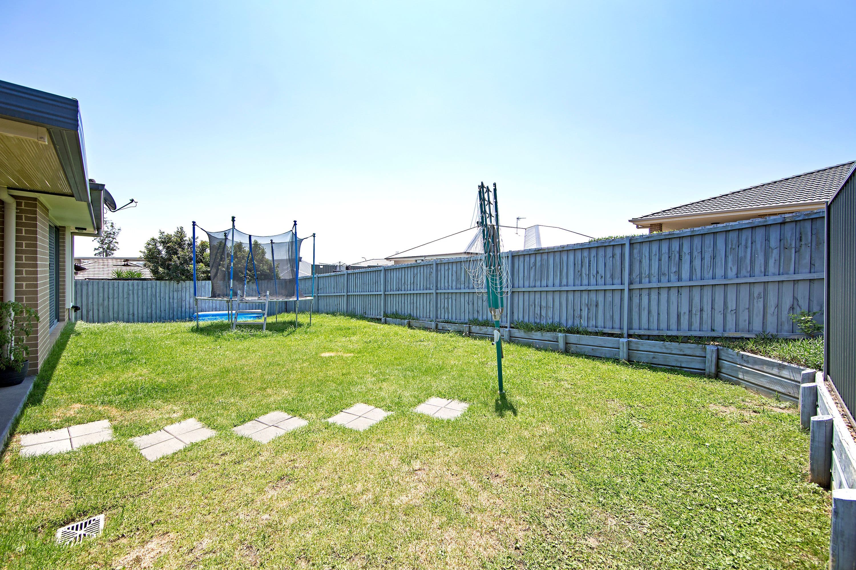 12 Snapdragon Crescent, Hamlyn Terrace NSW 2259, Hamlyn Terrace - Thumbnail 2