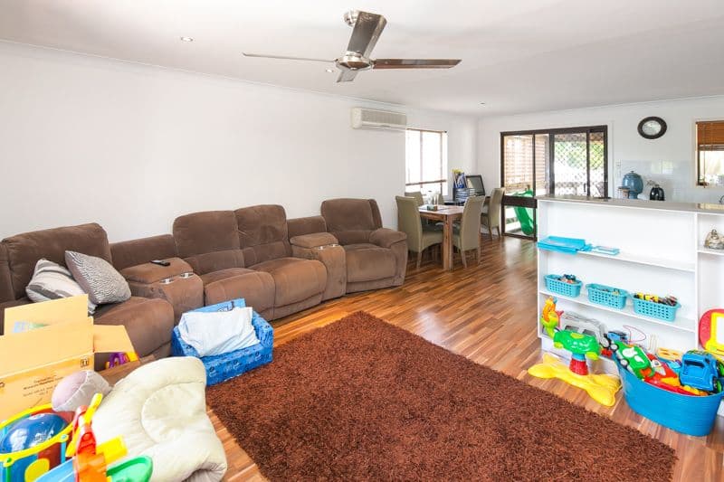10 Innes Avenue, Molendinar QLD 4214, Molendinar - Thumbnail 2