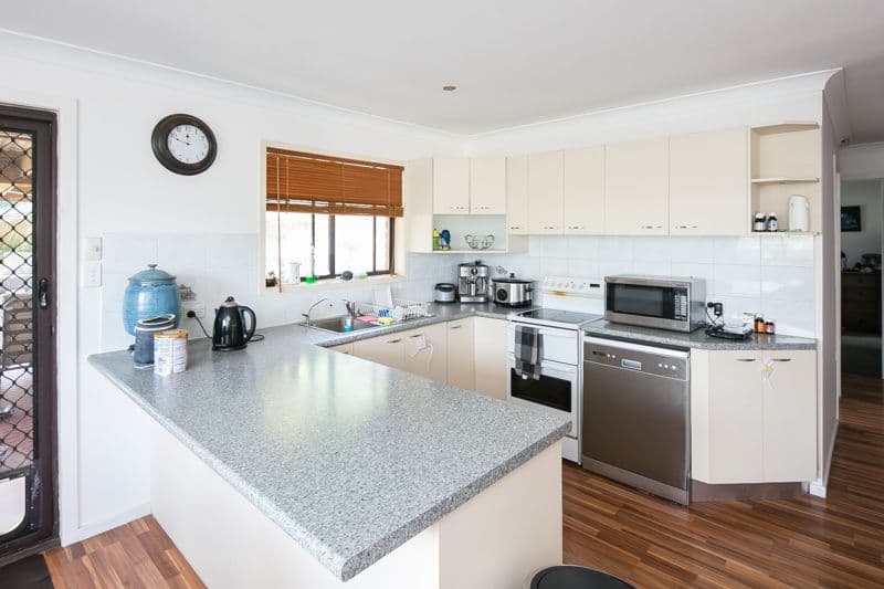 10 Innes Avenue, Molendinar QLD 4214, Molendinar - Thumbnail 3