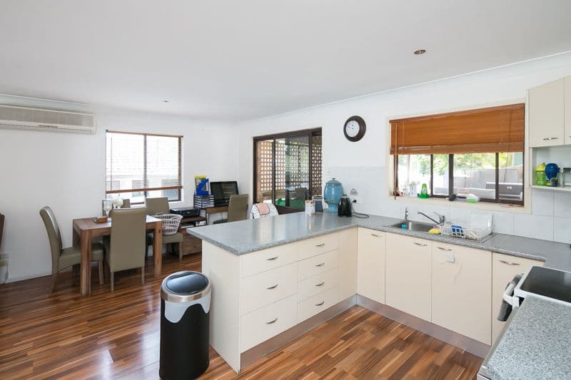 10 Innes Avenue, Molendinar QLD 4214, Molendinar - Thumbnail 4