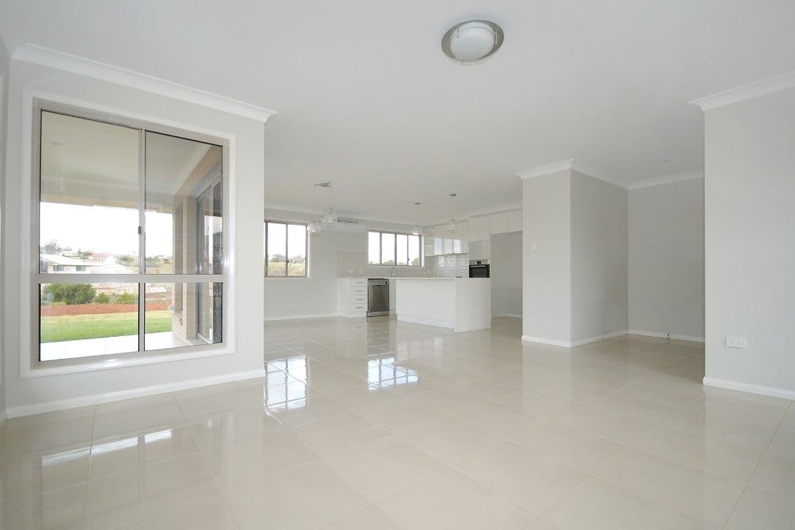 55 Federation Drive, HIGHFIELDS QLD 4352, Highfields - Thumbnail 2