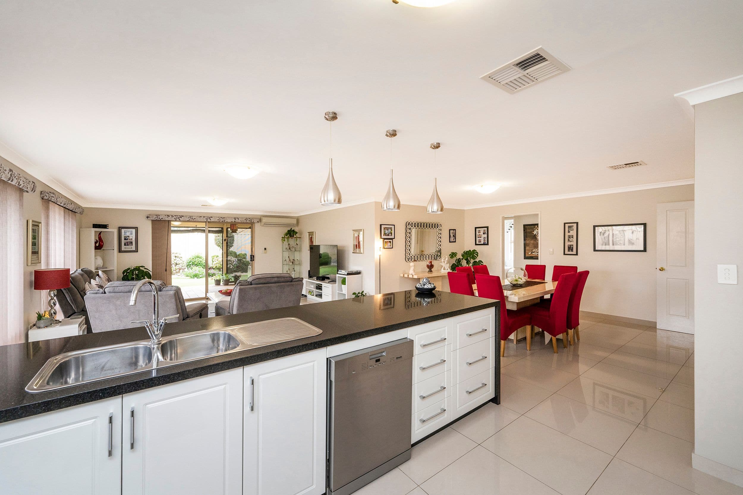 1 Brennan Promenade, Baldivis WA 6171, Baldivis - Thumbnail 8