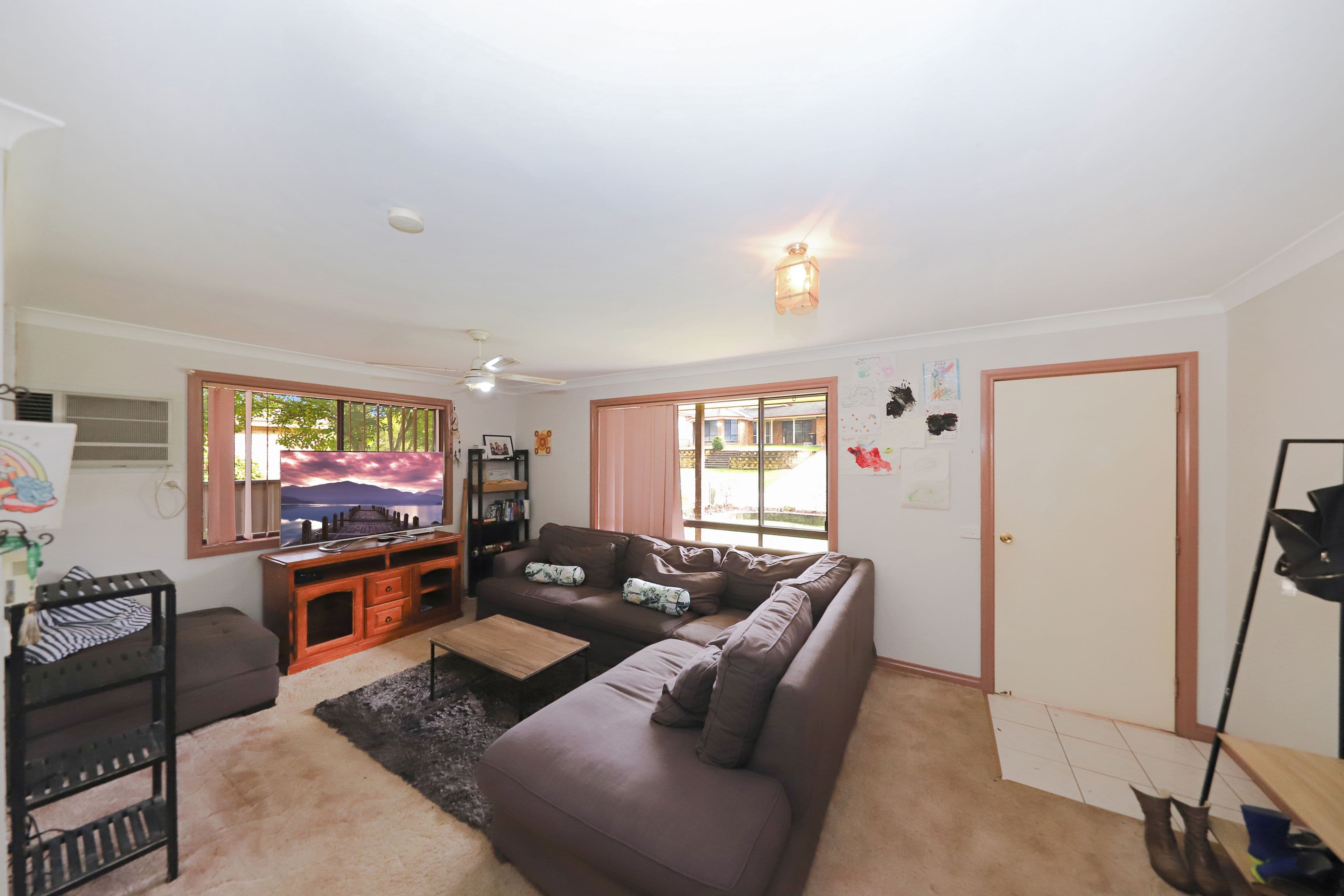 8 Martin Place, Tumut NSW 2720, Tumut - Thumbnail 2