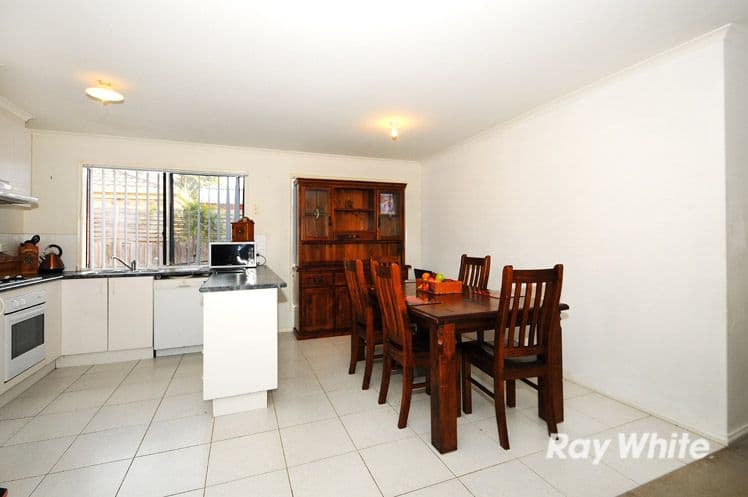102 Scarborough Avenue, Cranbourne West VIC 3977, Cranbourne West - Thumbnail 5