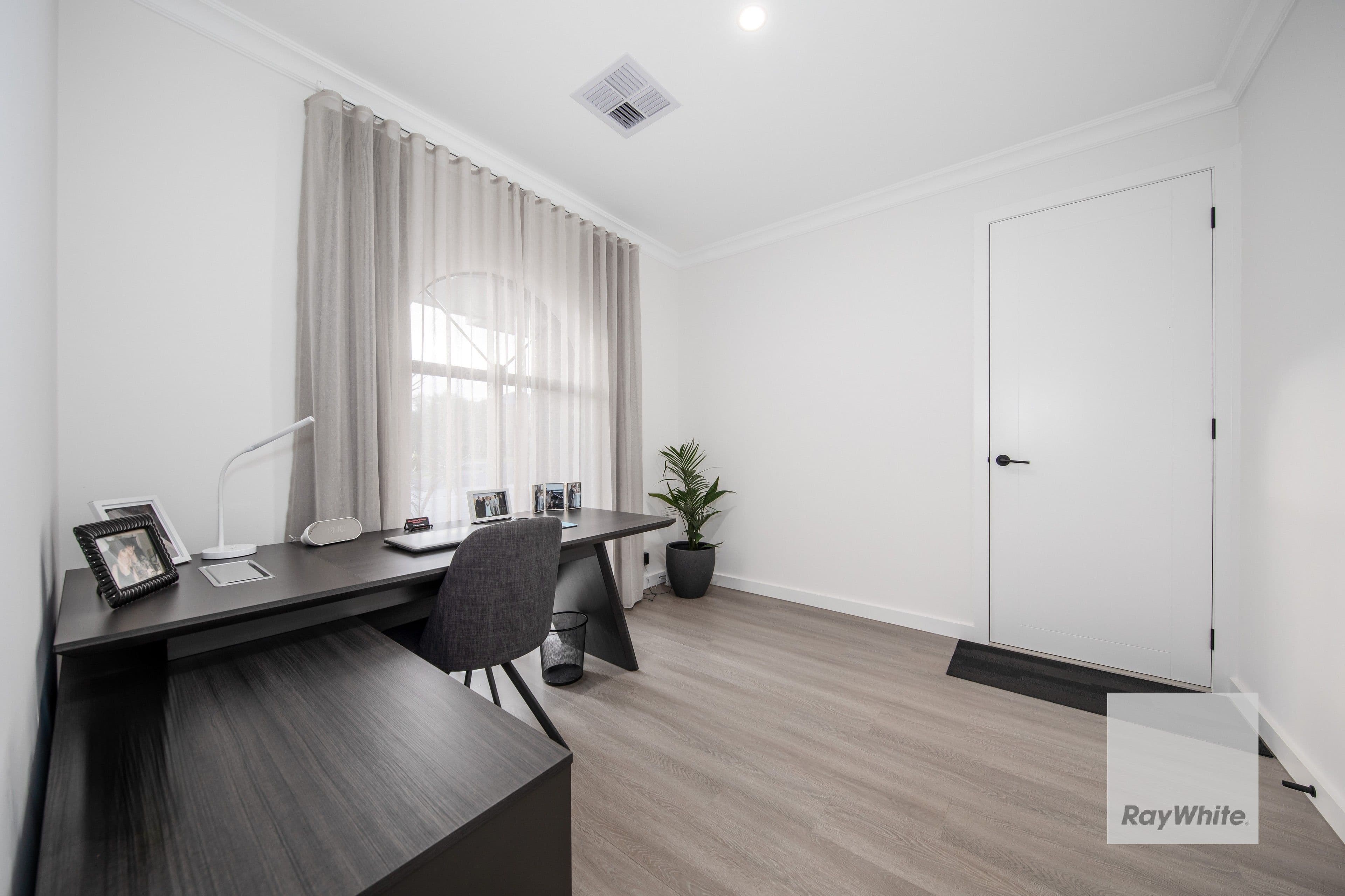 9 Mitta Place, Taylors Hill VIC 3037, Taylors Hill - Thumbnail 4