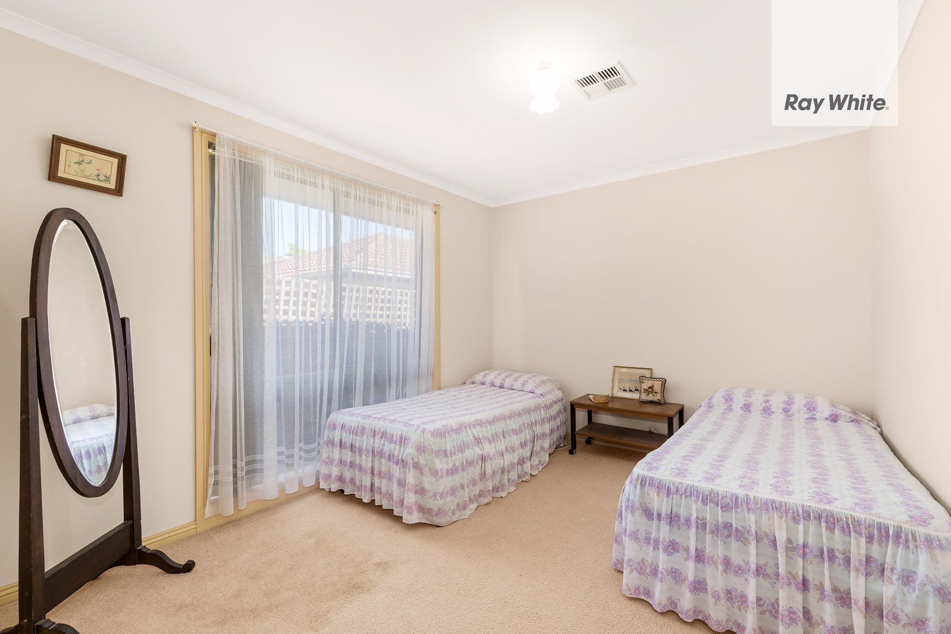 42 Carbon Crescent, Mill Park VIC 3082, Mill Park - Thumbnail 3
