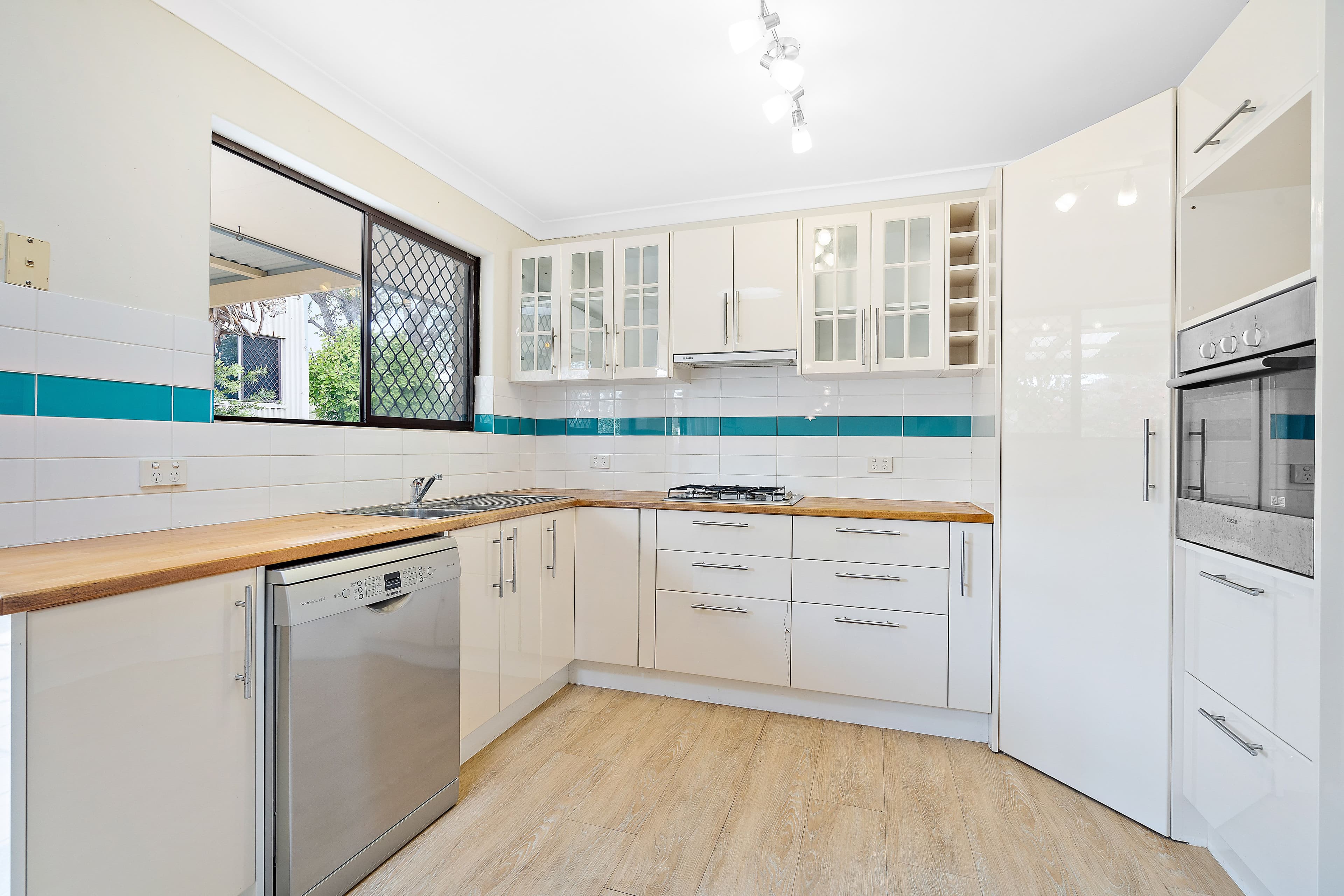 5 Bardsley Avenue, Girrawheen WA 6064, Girrawheen - Thumbnail 5