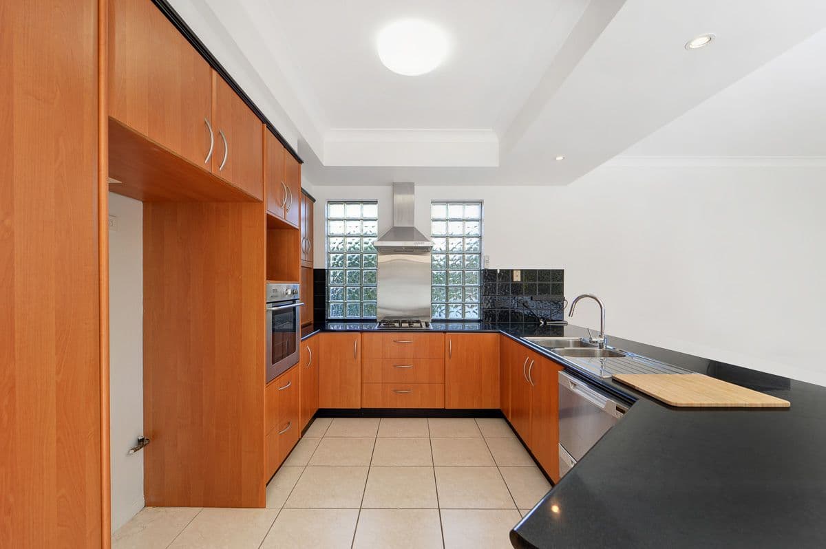 47 Maltravers Drive, Arundel QLD 4214, Arundel - Thumbnail 8