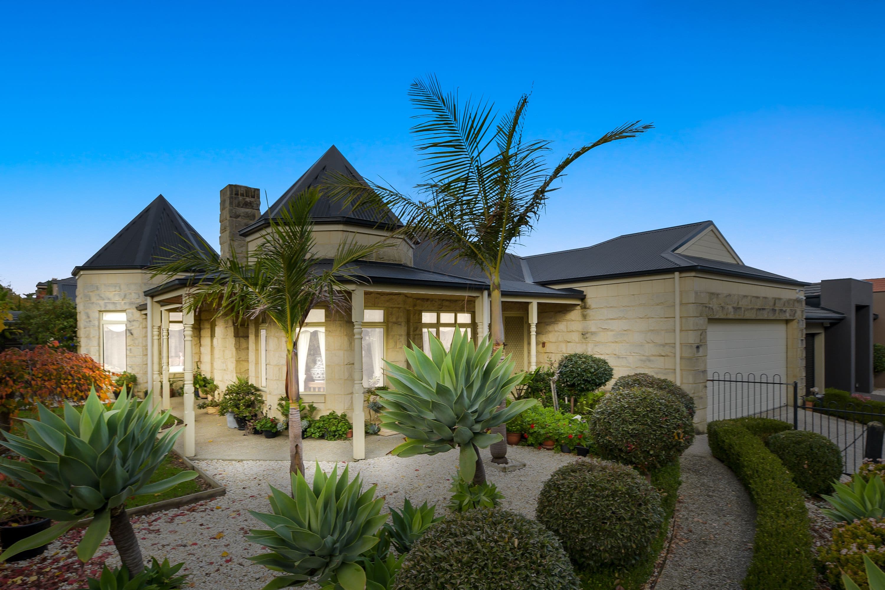 11 Cedarwood Crescent, Berwick VIC 3806, Berwick - Image 1